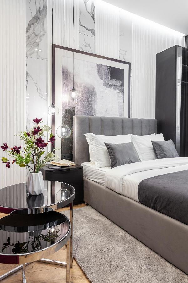 Lovely Apartment On Drahomanova Street Lemberg Exterior foto