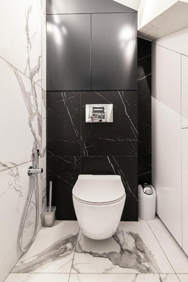 Lovely Apartment On Drahomanova Street Lemberg Exterior foto
