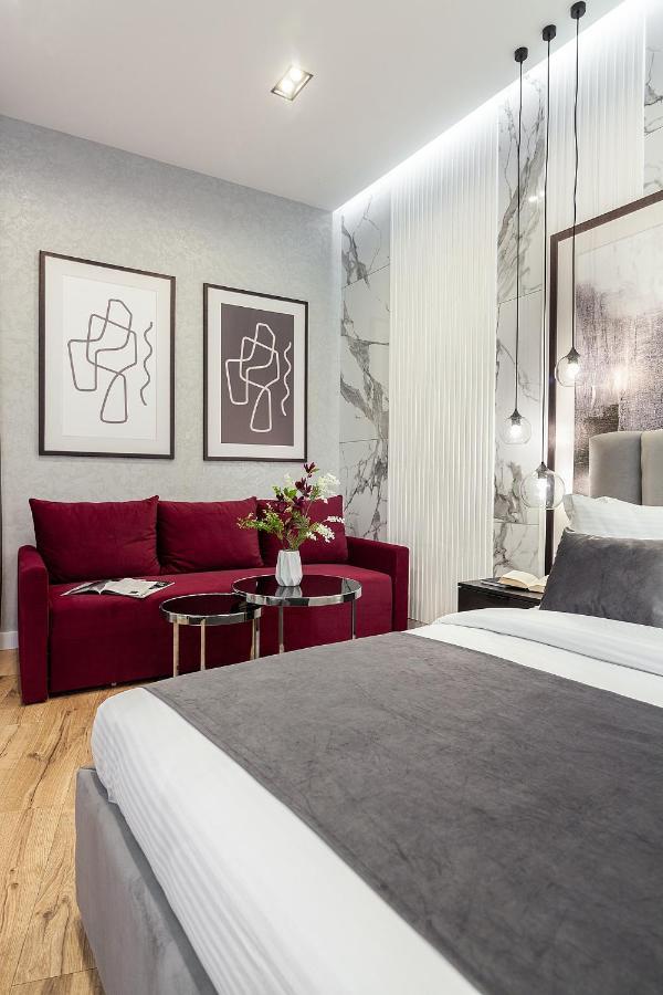 Lovely Apartment On Drahomanova Street Lemberg Exterior foto