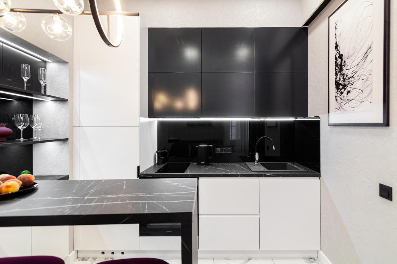 Lovely Apartment On Drahomanova Street Lemberg Exterior foto